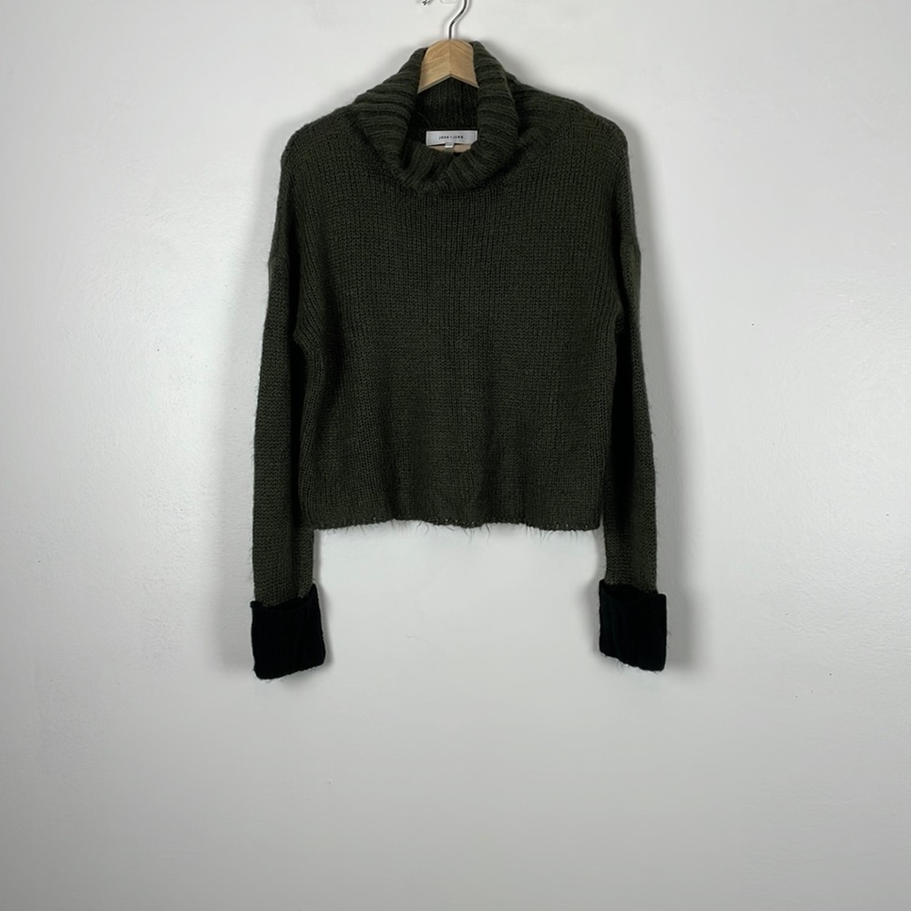 John + Jenn women's long sleeve crop cowl neck knit pullover sweater Size XSmall